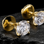 Close Up Round Cut VVS Moissanite Stud Earring Setting