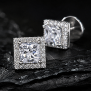 Close Up VVS Princess Cut Moissanite Halo Stud Earring Setting