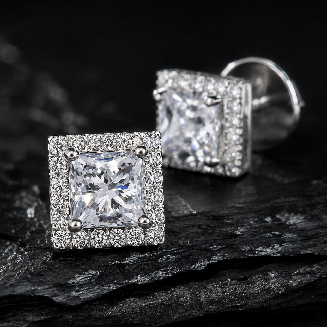 Close Up VVS Princess Cut Moissanite Halo Stud Earring Setting