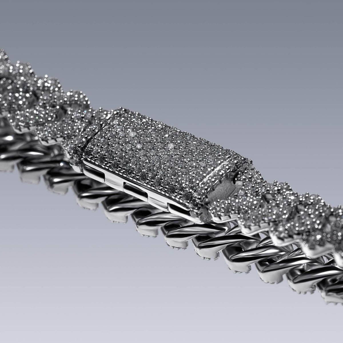 8mm Moissanite Cuban Link Chain – Iced Out | ONYX RATAN