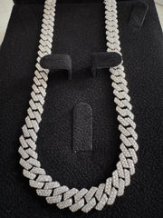 8mm Moissanite Cuban Link Chain – Iced Out | ONYX RATAN