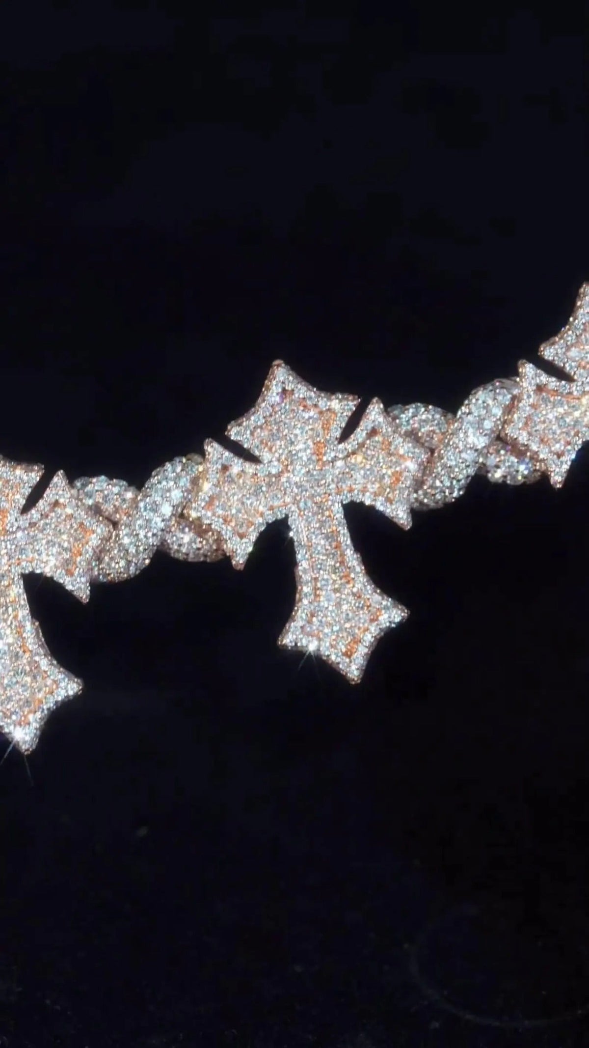 Iced Out Cross Link Bracelet – VVS1 Moissanite 925 Silver | ONYX RATAN