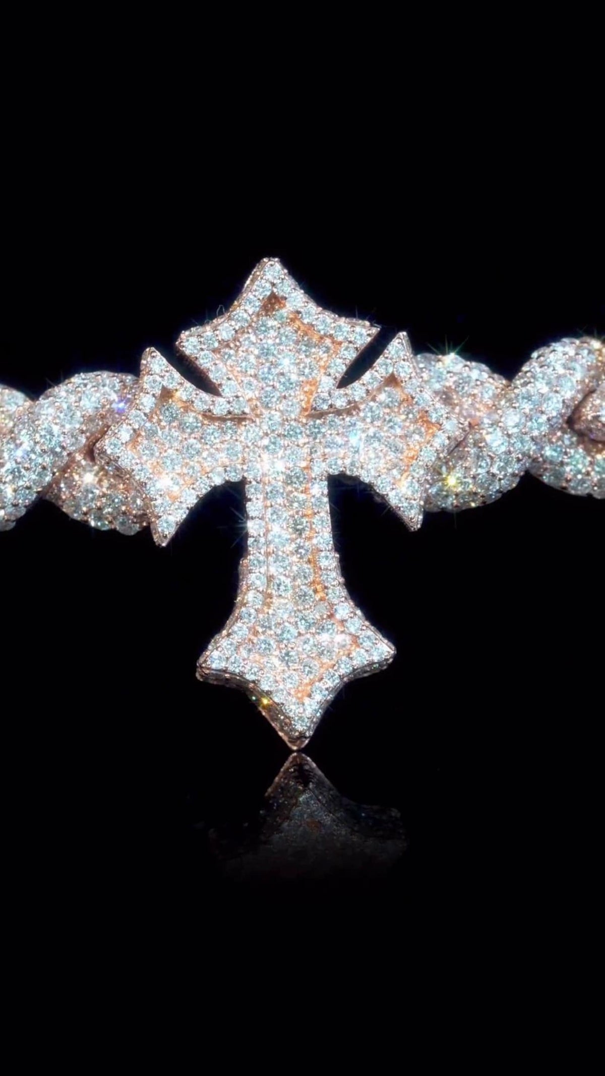 Iced Out Cross Link Bracelet – VVS1 Moissanite 925 Silver | ONYX RATAN